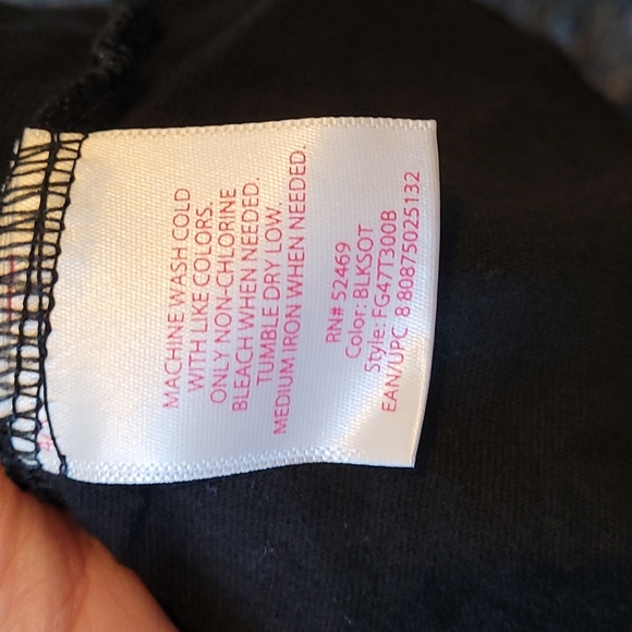 ADORABLE GRINCH SHIRT - Picture 5 of 5